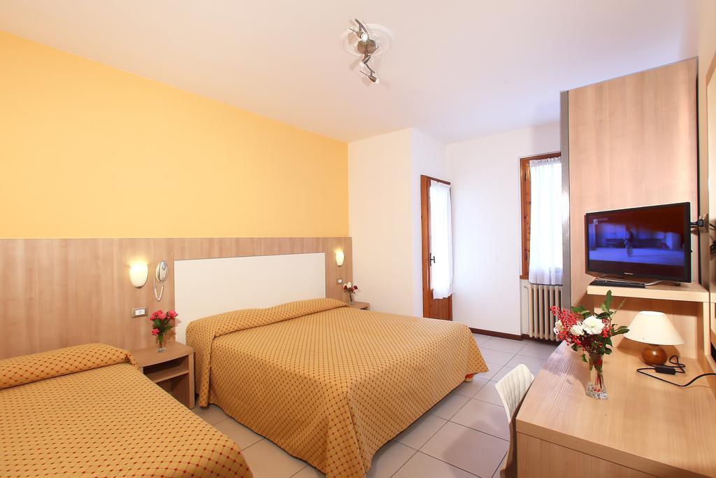 Hotel Marrani Ronta Luaran gambar